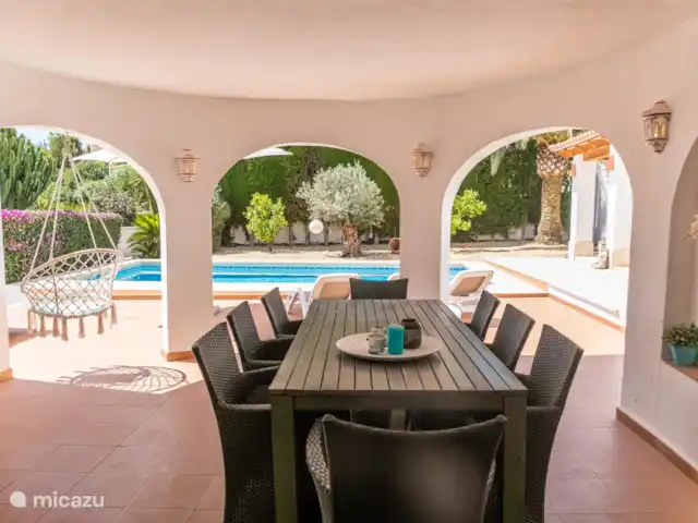 Villa la Siësta huren in Spanje, Costa Blanca, Moraira - vakantiehuis Het terras beneden met uitzicht op het zwembad