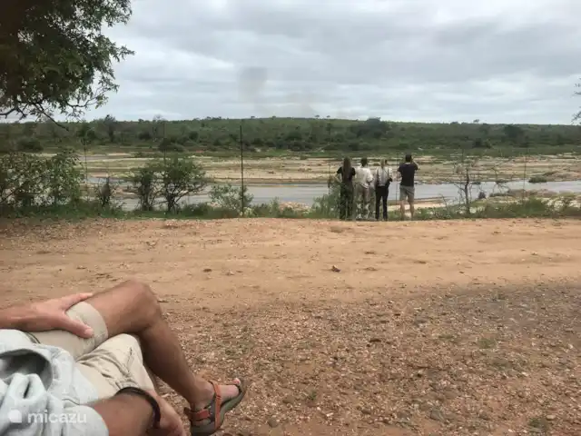Maison de la rivière Marlothi | Afrique du Sud, Mpumalanga, Marloth Park - maison de vacances Apportez votre propre tasse de café, asseyez-vous sur le canapé et profitez de la vue sur le Kruger.