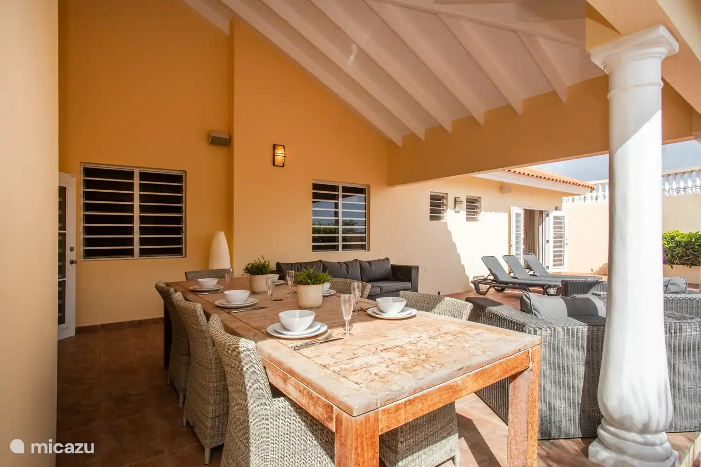 Patio
Terrasse
Landgut