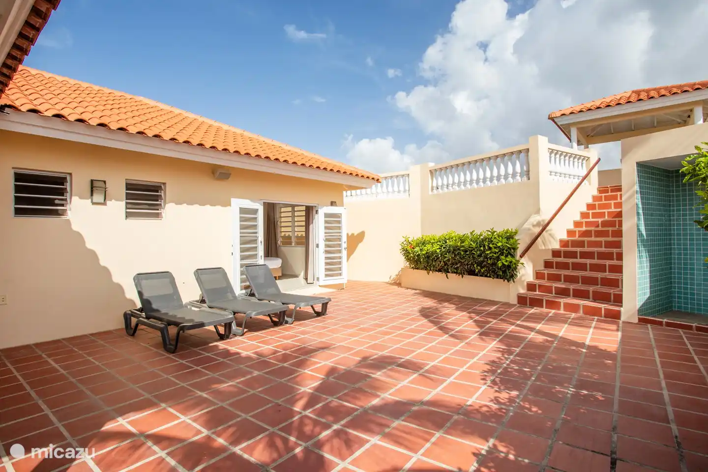 Landgut
Sonnenliegen
Garten