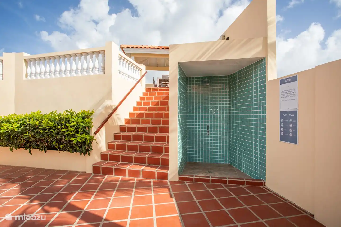 Landgut
Garten
Außendusche