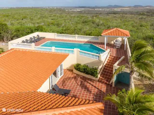Villa de luxe II avec piscine à Curaçao | Curaçao, Banda Abou (ouest), Big Mountain - villa Coin salon
Piscine
Vue
Chaises longues
Emplacement