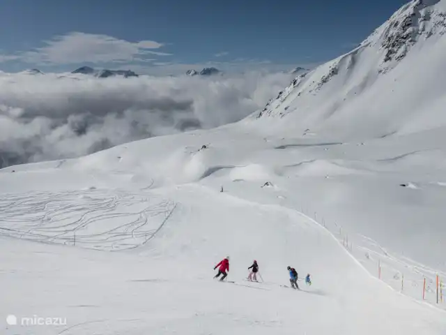 Eilander Sunshine en Suiza, Valais, Fiesch - apartamento