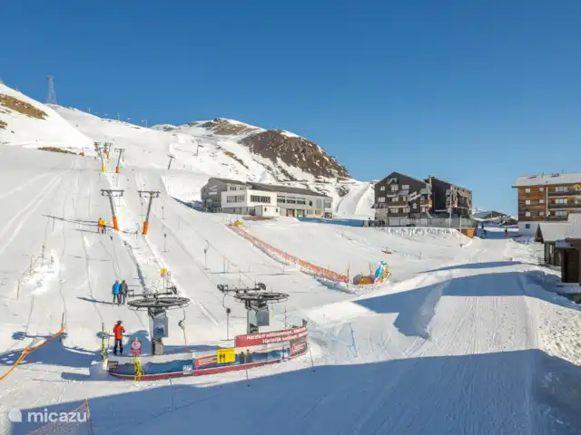 Eilander Sunshine en Suiza, Valais, Fiesch - apartamento