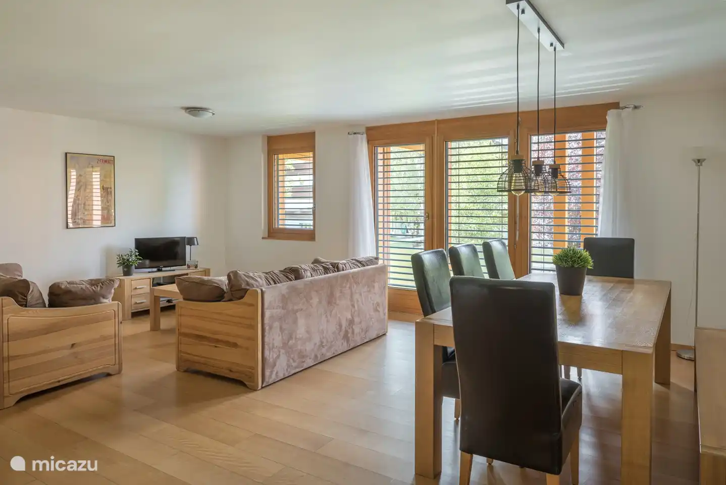 1 Großes Wohn- Esszimmer mit offener Küche