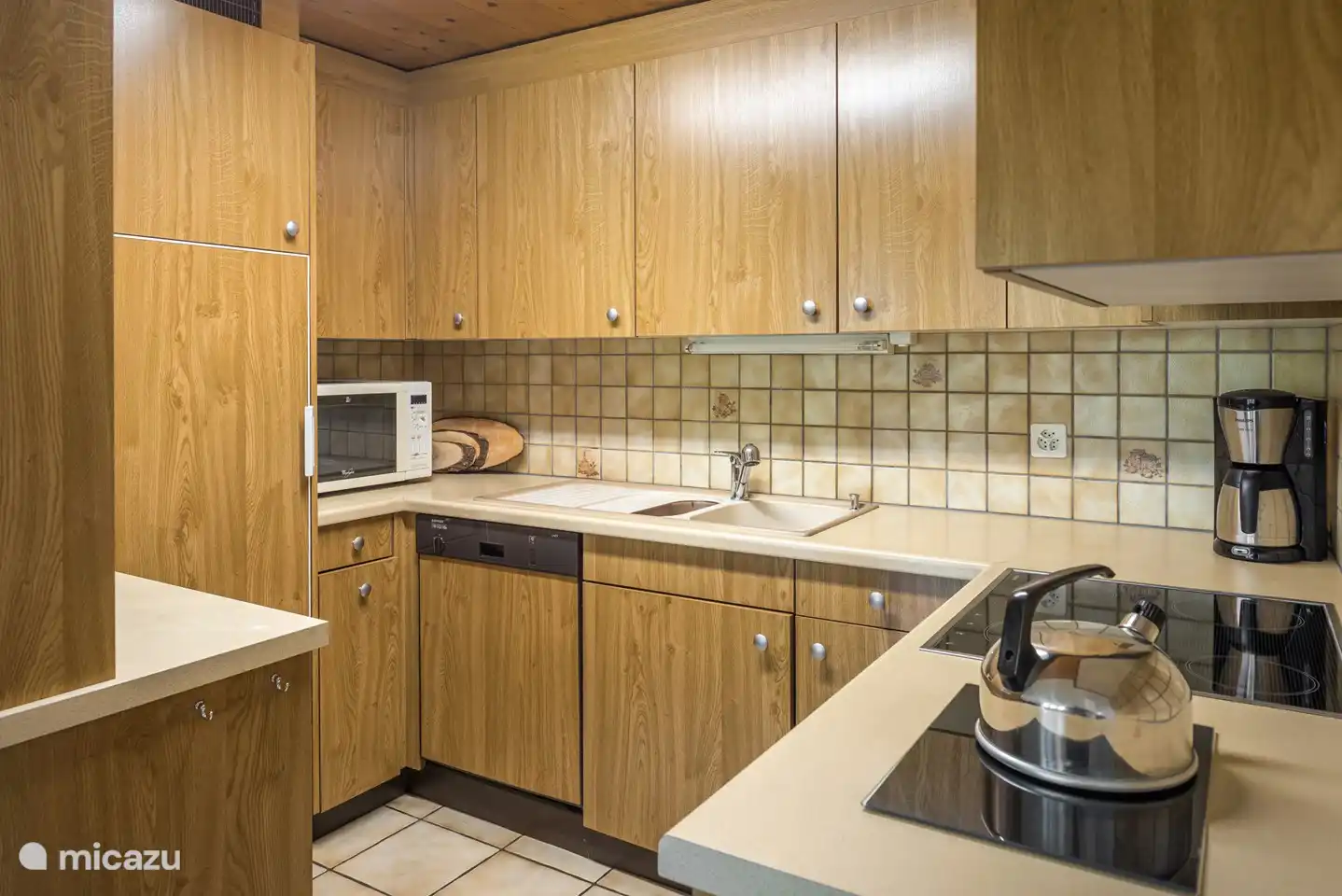 1 Großes Wohn- Esszimmer mit offener Küche