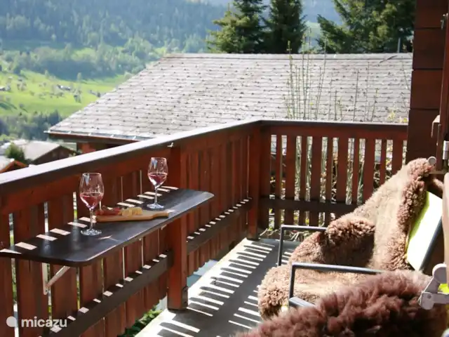 Stachelbeere OG | Suisse, Valais, Fiesch - appartement Groseille du balcon