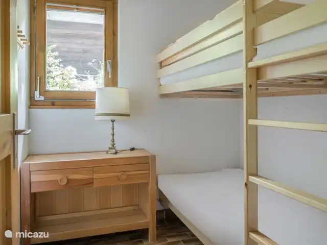 Trimka | Suisse, Valais, Fiesch - appartement Chambre avec lits superposés