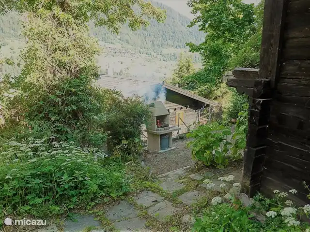 Trimka | Suisse, Valais, Fiesch - appartement Terrasse avec foyer extérieur