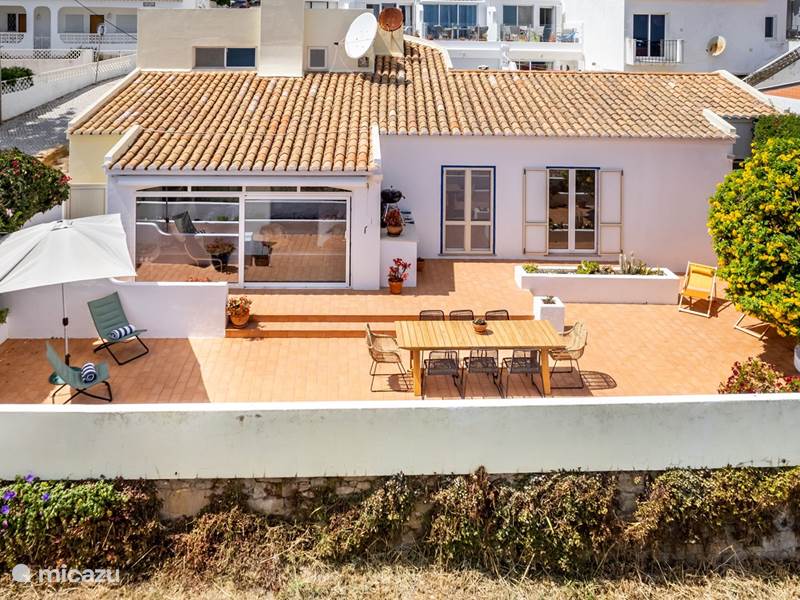 Casa vacacional Portugal, Algarve, Praia Da Luz Villa Villa Rock'n'Ocean, con vistas al mar