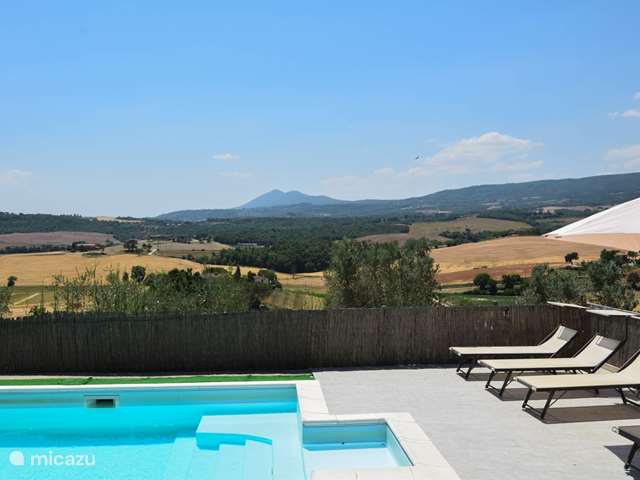 Holiday home in Italy, Tuscany – villa House with private pool near Siena
