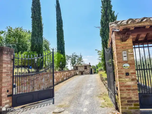 Apto para niños, Italia, Toscana, Chianciano Terme, villa Casa con piscina privada cerca de Siena
