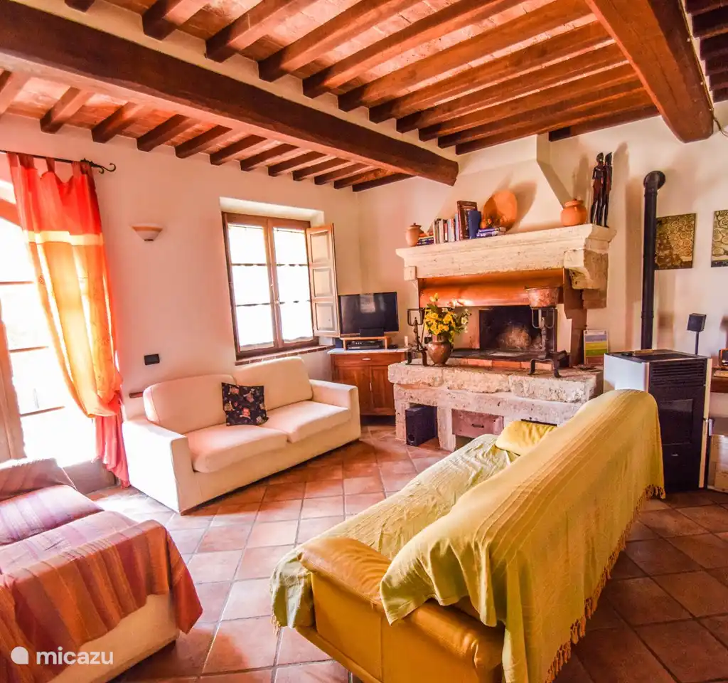 Huis met privé zwembad nabij Siena
