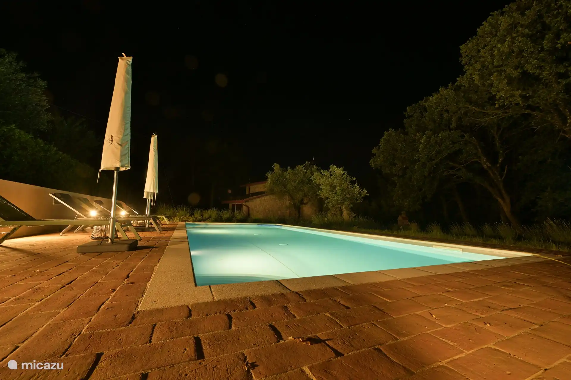 Piscine de nuit