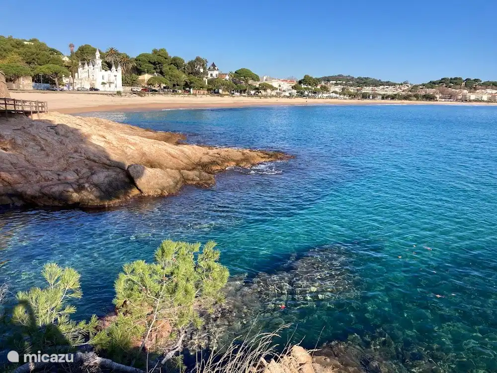 Sant Pol Beach within walking distance.