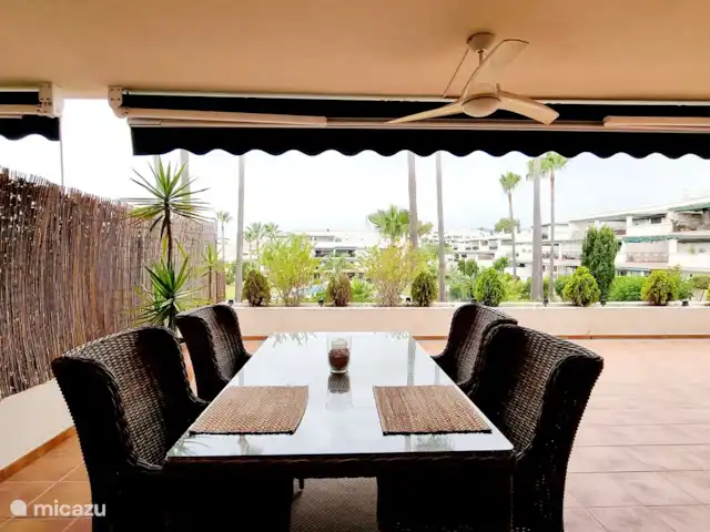 Rosies Place | Espagne, Costa del Sol, Marbella - appartement Grande terrasse avec table à manger