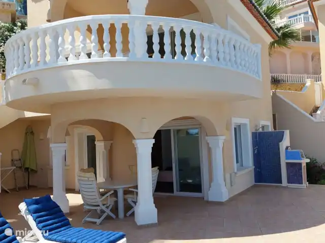 villa huren in Spanje, Costa Blanca, Moraira – Vall Paradijs Huis heeft 3 verdiepingen en 3 terrassen
