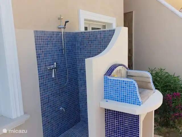 villa huren in Spanje, Costa Blanca, Moraira – Vall Paradijs Buitendouche met BBQ-grill