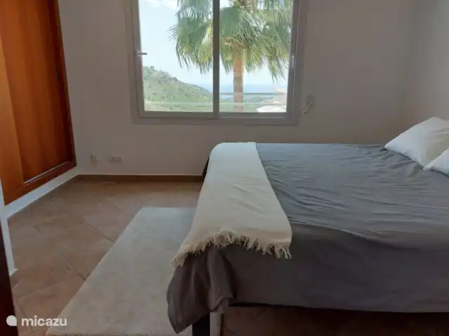 villa huren in Spanje, Costa Blanca, Moraira – Vall Paradijs Hoofdslaapkamer met zeezicht