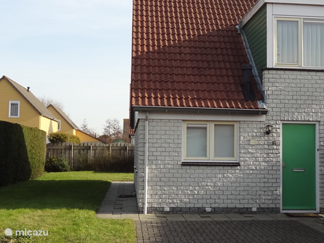 Holiday home in Netherlands, Zeeland, Wemeldinge - holiday house Villapark de Oesterbaai-6