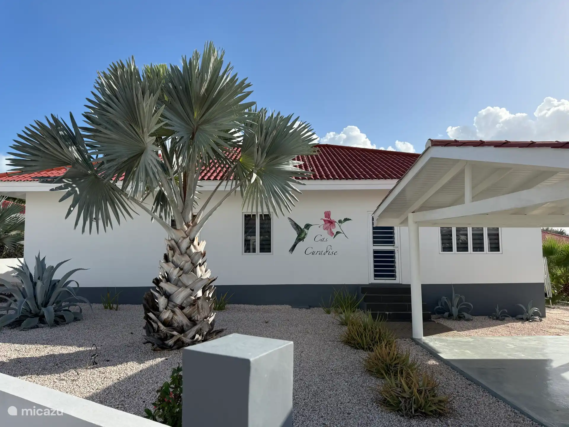 Villa Cas Curadise Front 