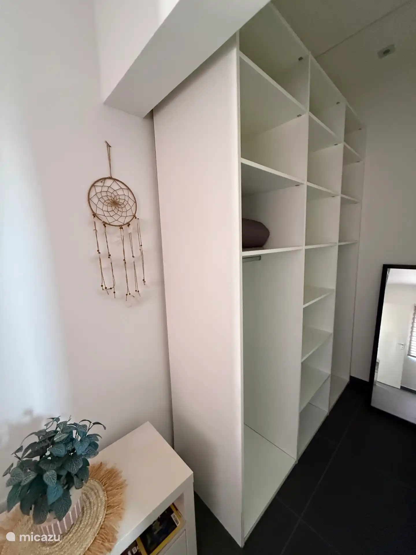 2. Schlafzimmer mit Bad und begehbarem Kleiderschrank
