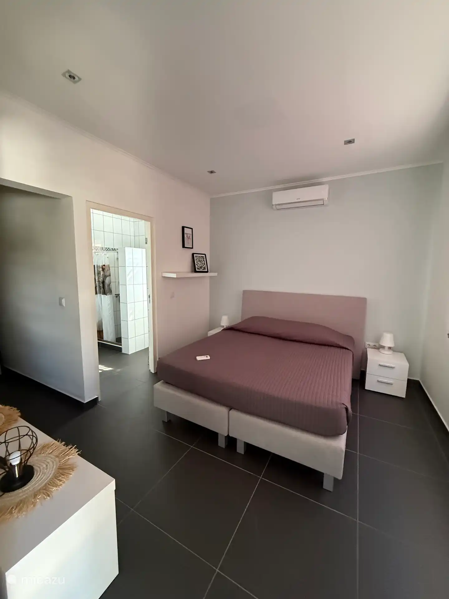 2. Schlafzimmer mit Bad