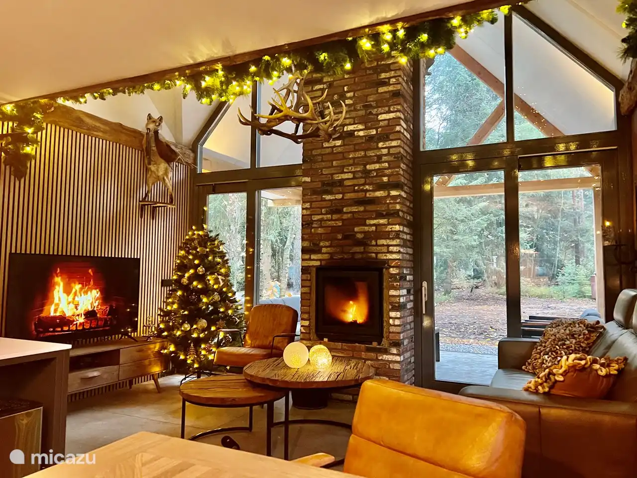 À partir de mi-novembre, la maison se transforme dans l’esprit de Noël.