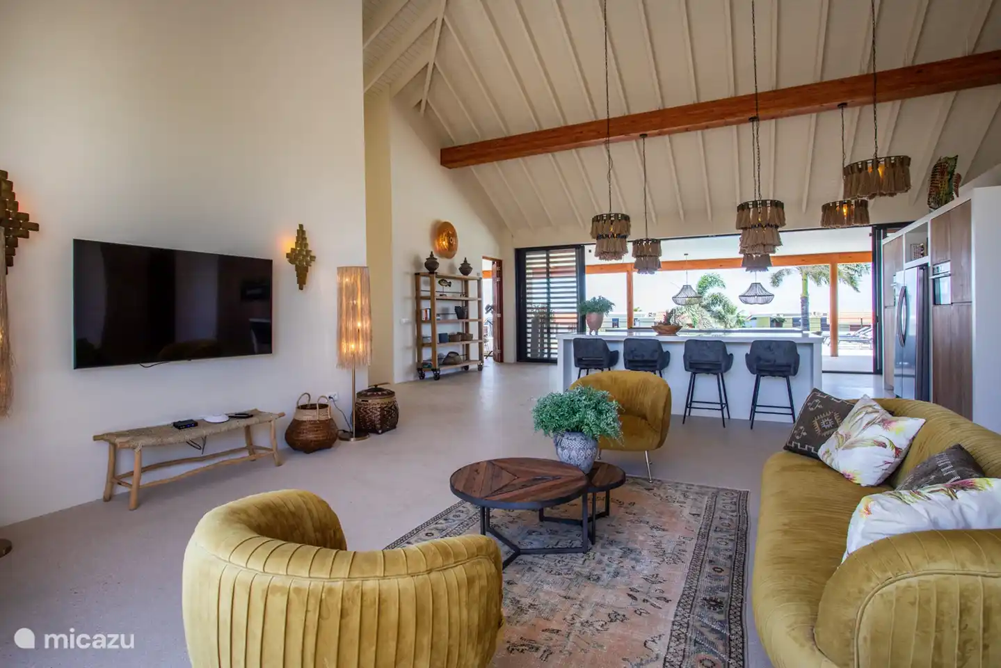 Smart TV with access to Dutch (sports) channels