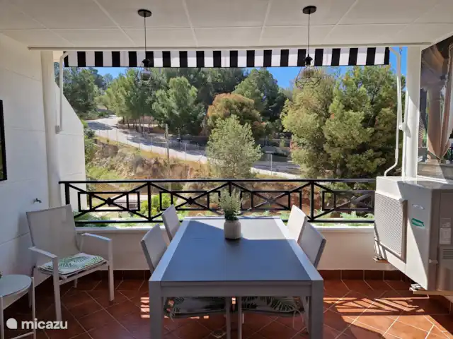 appartement huren in Spanje, Costa Blanca, Calpe – Appartement Calpe Uitzicht op park