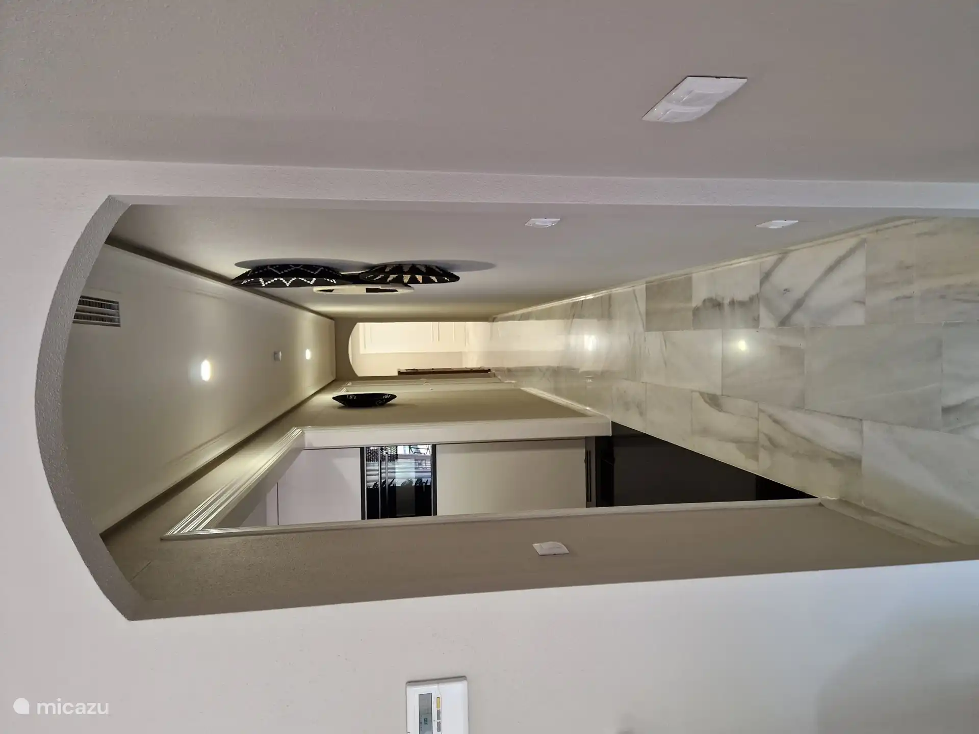 Couloir depuis le salon