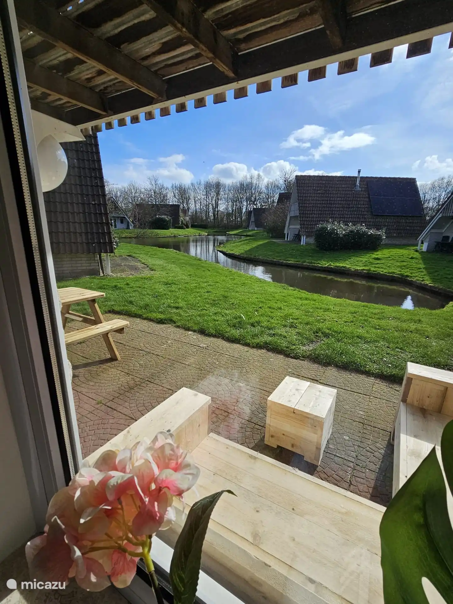 View of the fishing pond where fishing is allowed without a permit and where the largest carp swim around. Keep an eye on your fishing rod from the living room or from the terrace with a coffee in hand.