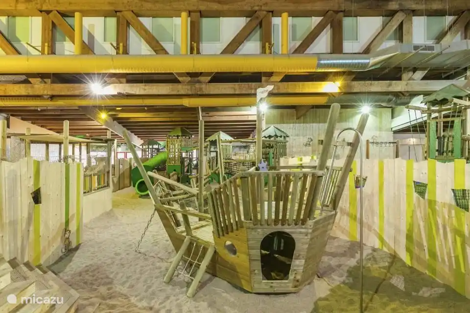 Inside the Mad Monkey Jungle playground, your children will not be bored.