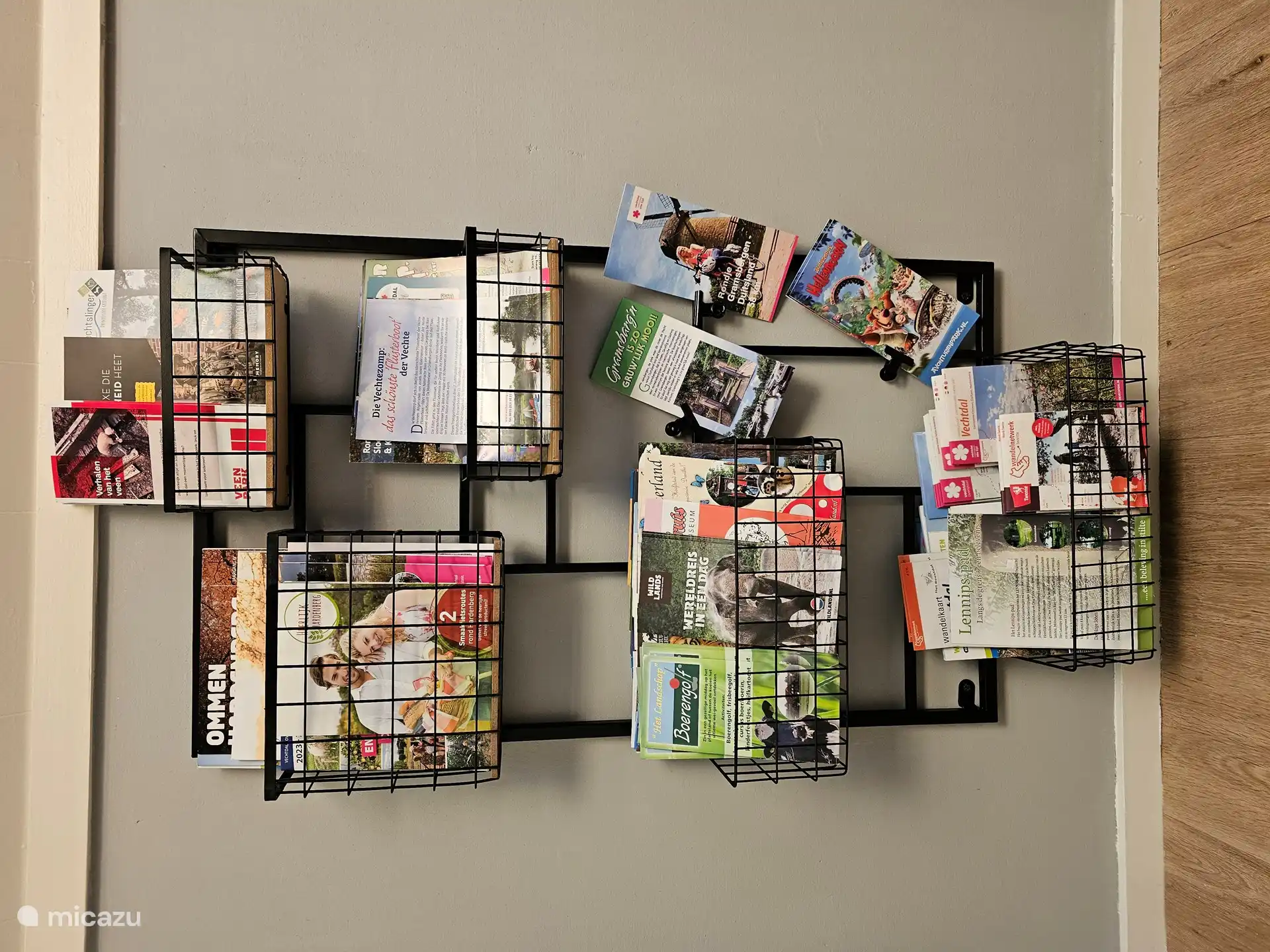 Information board with many brochures from the area. Something for everyone from museums to playgrounds, amusement parks, antiquities to visit but also many walking and cycling routes.