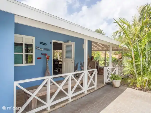 Piscadera Bay Resort 2 | Curaçao, Curaçao-Centre, Piscadera - bungalow entrée
