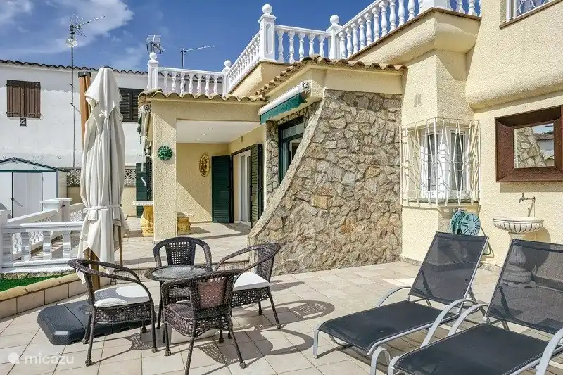 Empúries A2 en España, Costa Brava, Empuriabrava - chalet