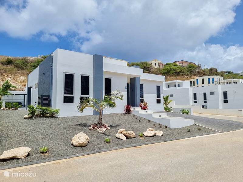 Vakantiehuis Curaçao, Banda Ariba (oost), Mambo Beach Villa Casa RCR 3 minuten van Mambo Beach