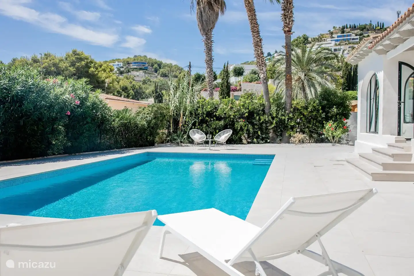 Können Sie sich vorstellen, hier auf einer Liege zu entspannen?