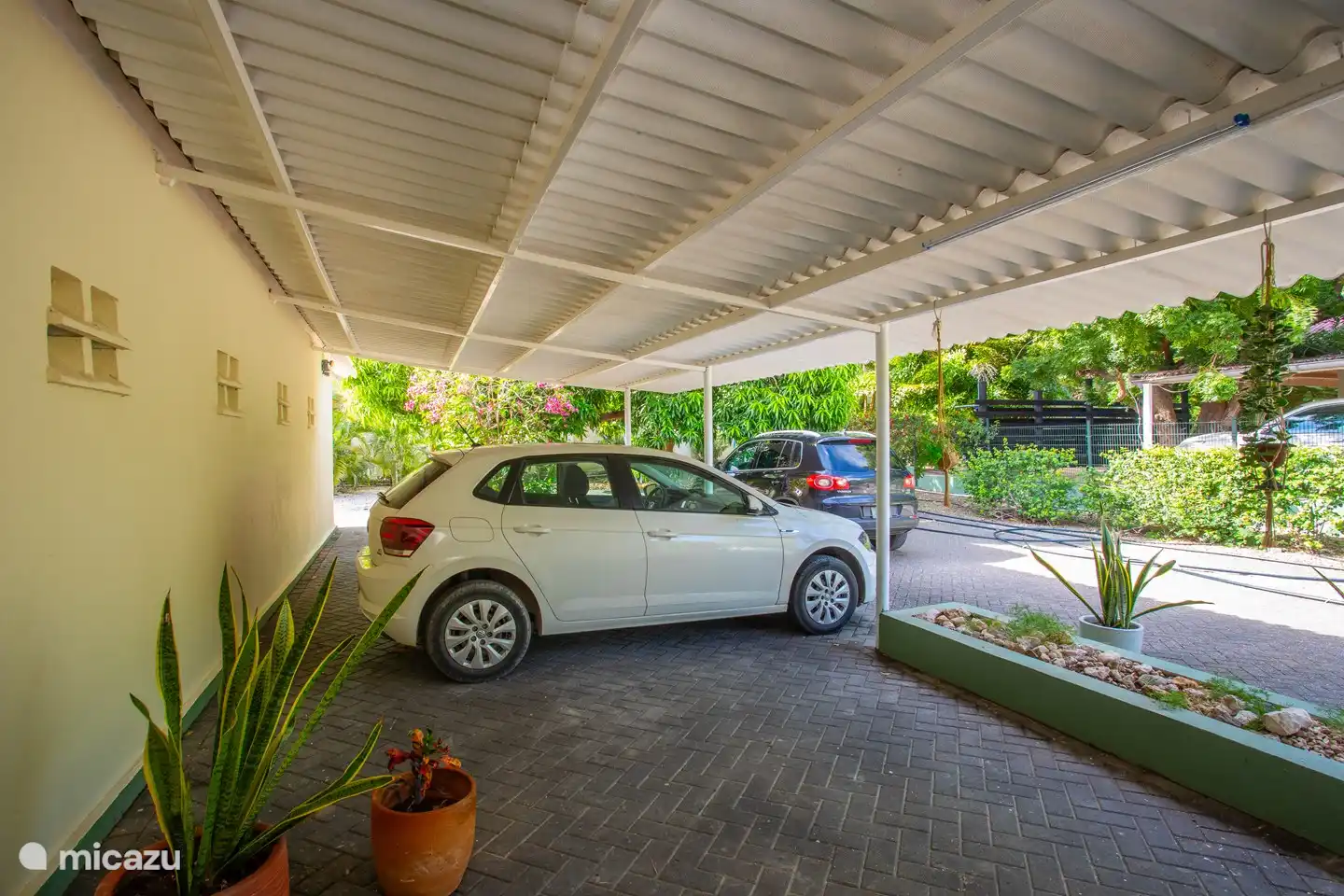 places de parking couvertes