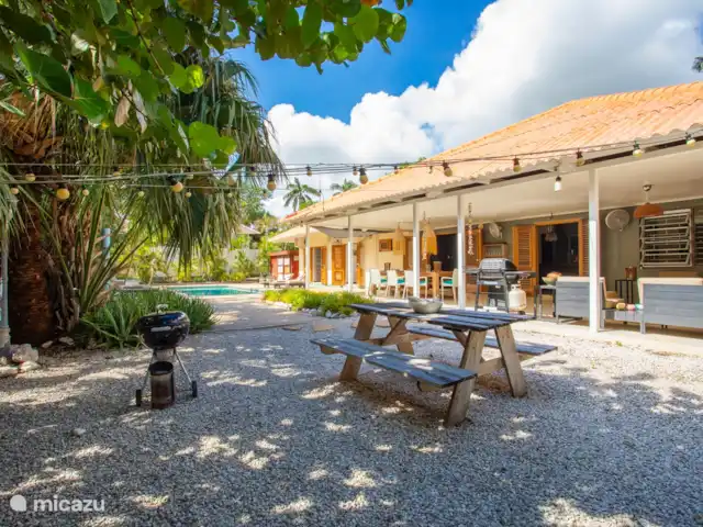 Casa Calina | Curaçao, Curaçao-Centre, Julianadorp - maison de vacances Table de pique-nique avec jardin
