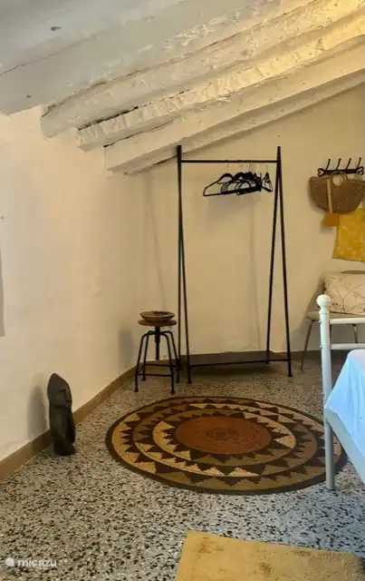 Chambre simple à l'étage