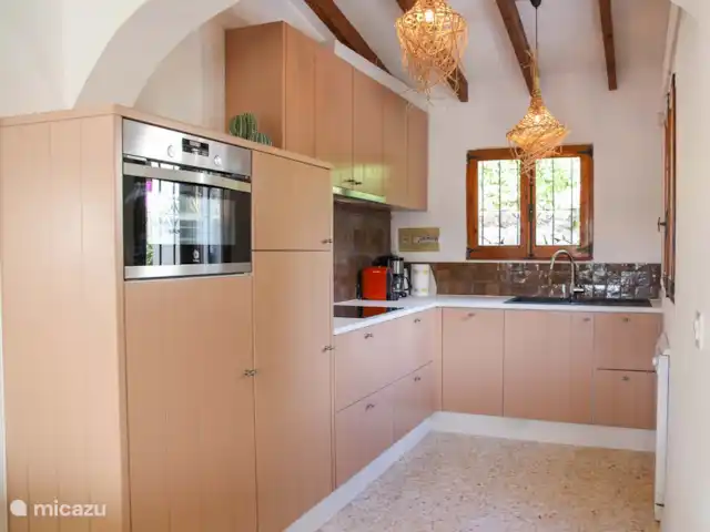 Casa Oliva | Espagne, Costa Blanca, Benissa - villa La cuisine spacieuse est entièrement équipée
