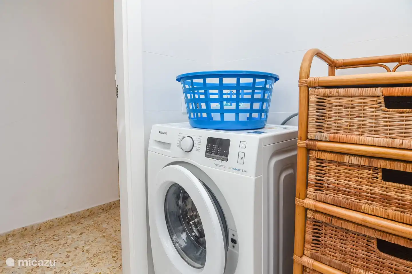 Die Casa verfügt über eine Waschmaschine, die Sie nutzen können