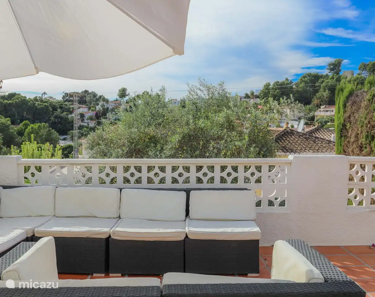 Sitzen Sie bequem im Schatten