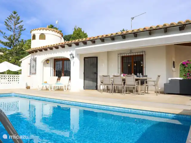 Casa Oliva | Espagne, Costa Blanca, Benissa - villa Des transats sont à votre disposition pour que vous puissiez rapidement trouver votre place au soleil.