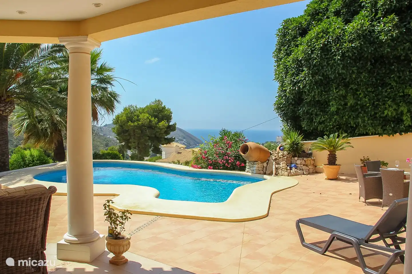 Quelle belle vue vous avez depuis la terrasse !