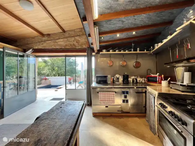 Bonatelier | France, Lot, Bélaye - maison de vacances La cuisine