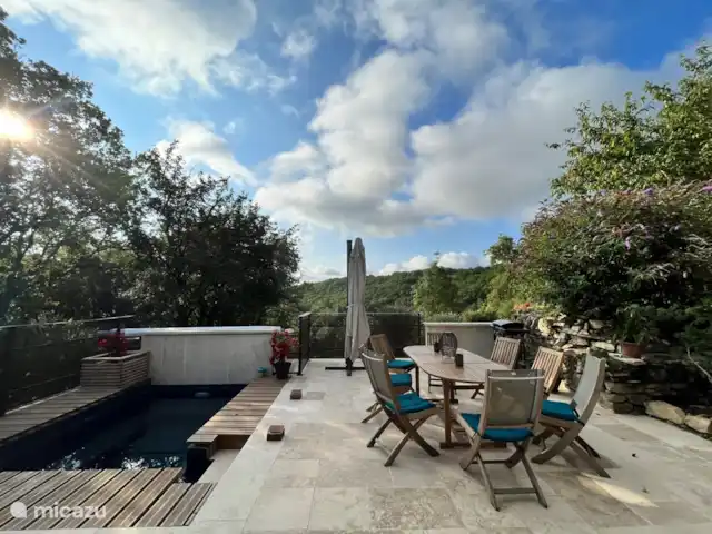 Bonatelier | France, Lot, Bélaye - maison de vacances La terrasse spacieuse