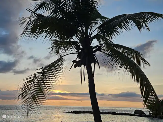 apartamento en Curazao, Curazao Centro, Blue Bay – Casita Caribe + Préstamo de Auto! La puesta de sol en la playa de Blue Bay