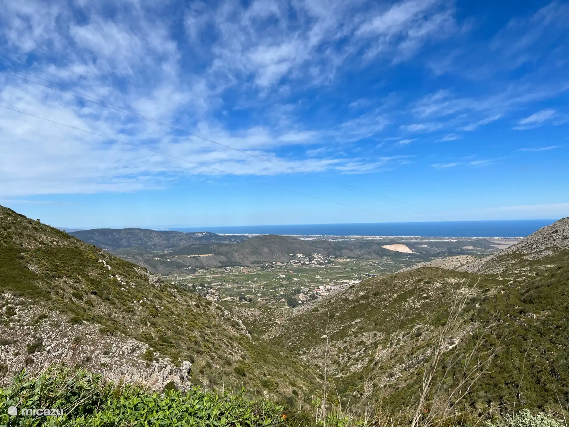 Découvrez l’intérieur à vélo ou en scooter, c’est magnifique ! 